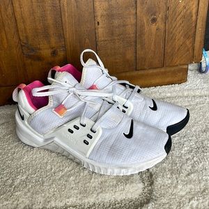 Women’s Nike metcon free